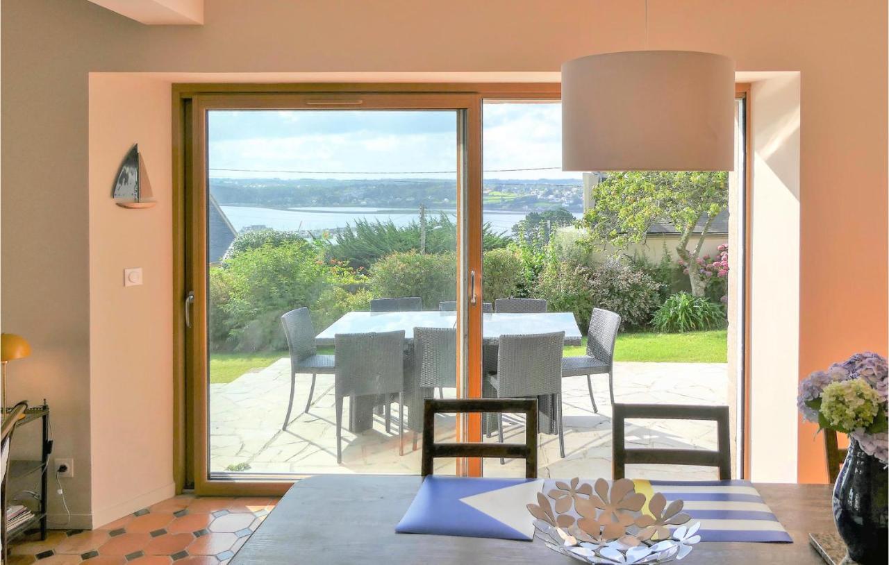 Lovely Home In Perros-Guirrec With Wifi מראה חיצוני תמונה